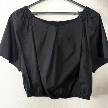 MACPHEE(투모로우랜드) 오프숄더 반팔 블라우스