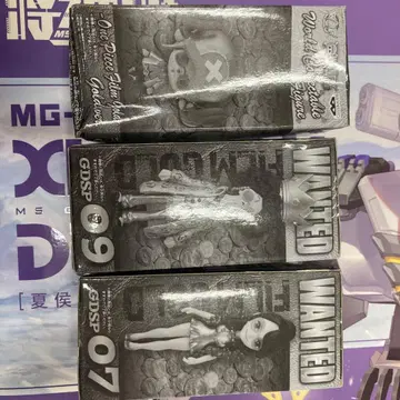 월드 컬렉터블 피규어 FILM GOLD 500체 한정판 3체 세트