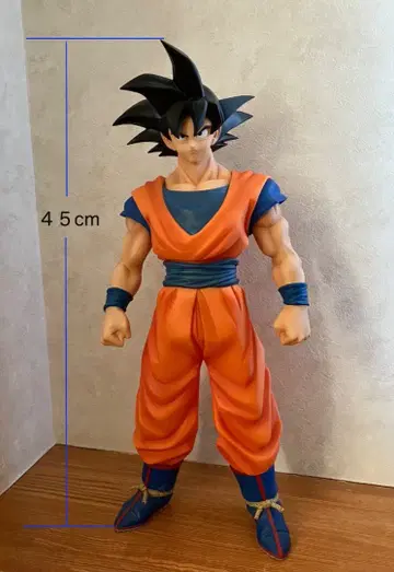 드래곤볼 손오공 대형 피규어