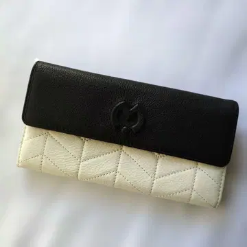 미사용 새상품 밀라 쇤 투톤 3단 폴더형 지갑 장지갑