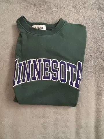 미네소타 로고 오버 사이즈 트레이닝복