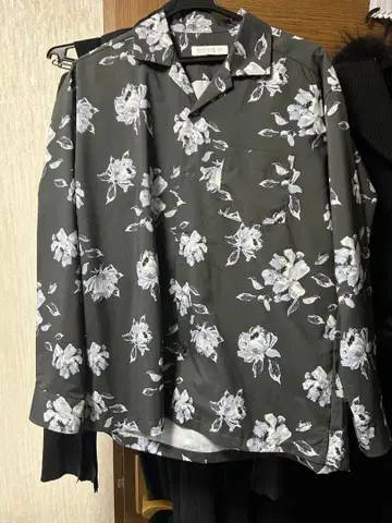 모드 스타일 셔츠