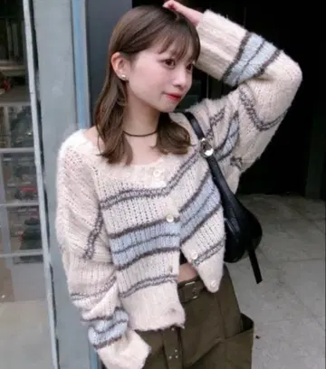 kastane 보더 모헤어라이크 니트 색스 블루