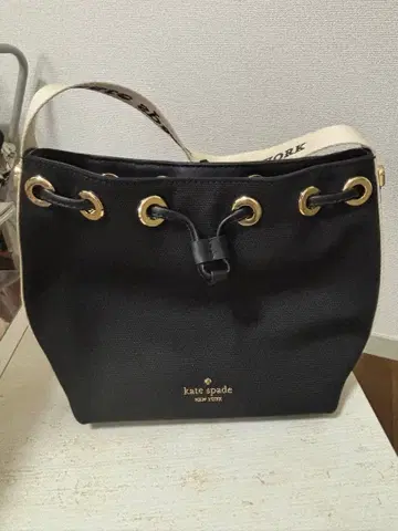 케이트 스페이드 블랙 버킷 백