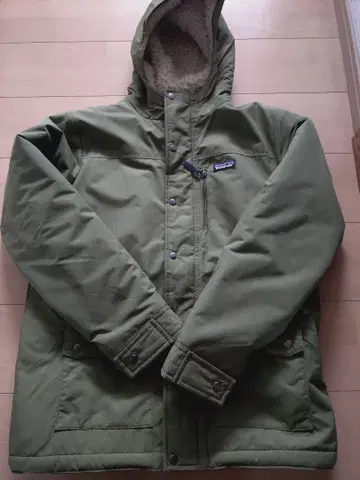 새상품급 patagonia 인 퍼 자켓 XXL 카키