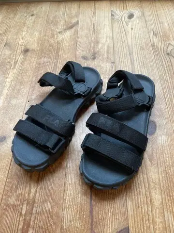 FILA 스포츠 샌들 블랙
