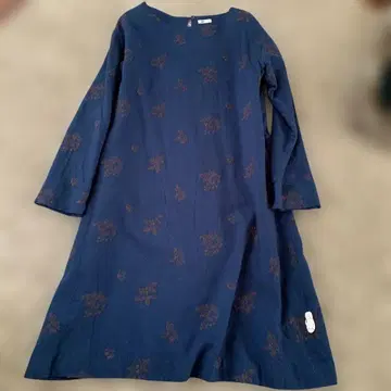 팔라스 팰리스 VM 7부 소매 자수 원피스 피치 샌들 모 100%.