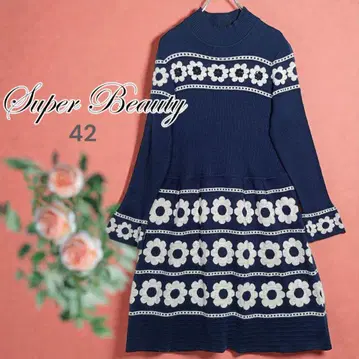 슈퍼 뷰티 비쥬 꽃무늬 하이넥 니트 원피스