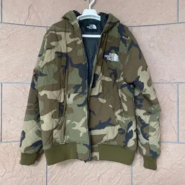 THE NORTH FACE 카모플라쥬 다운 자켓