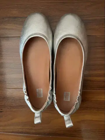 핏플랍 실버 발레 슈즈 ALLEGLO