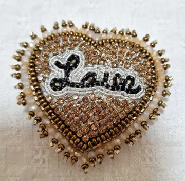 시트러스 하트 브로치 비즈