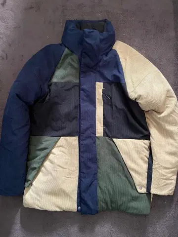 M 워크맨 프레임 테크 퓨전 다운 리틀 몬스터 후드티