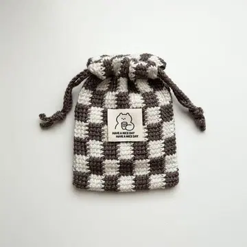 핸드메이드 니트 아프간 니트 체크 무늬 파우치 복조리 익명 배송 브라운