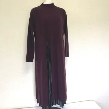 새상품급 도킹 원피스 보르도 플리츠 스커트 롱 원피스