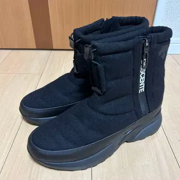 DESCENTE 블랙 부츠