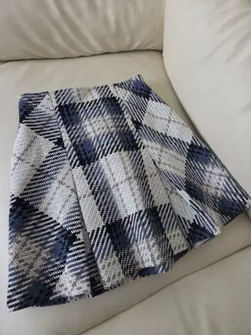 SNIDEL 로빙 체크 미니 스커트