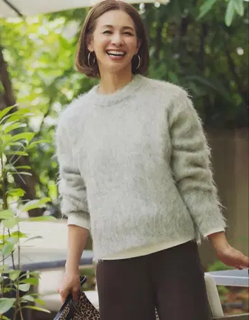 알파카 샤기 크루넥 풀오버 그레이