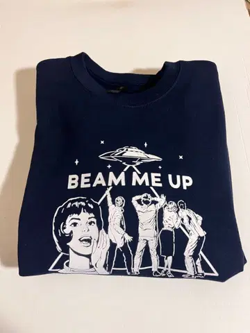 기묘한 이야기 맨투맨 BEAM ME UP M 사이즈