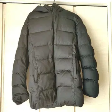 유니클로 다운 코트 XL 블랙