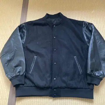 스타디움 점퍼 블랙 무지 바시티 자켓 자켓