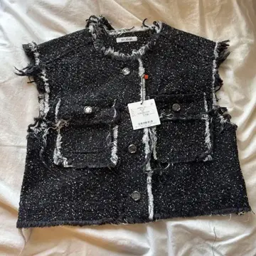 프린지 블랙 베스트