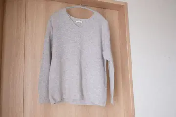 Loungedress 그레이 캐시미어 100% V넥 스웨터