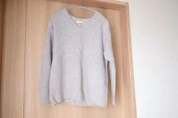 Loungedress 그레이 캐시미어 100% V넥 스웨터