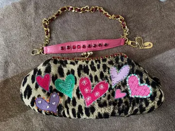 싱크비* 레오파드 무늬 하트 자수 핸드백