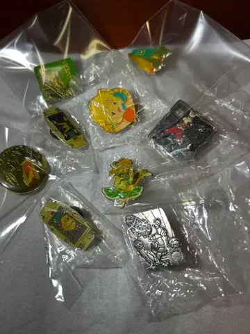 캐릭터 핀 배지 세트