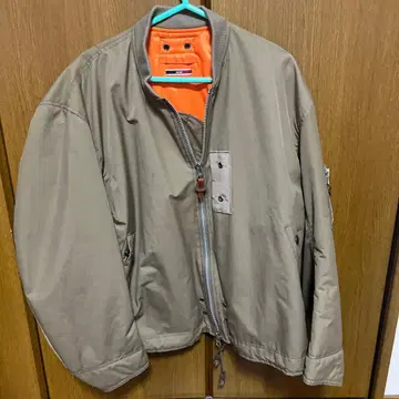 ionoi MA-1 스타일 자켓 카키