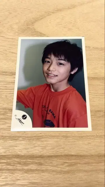 니시키도 료 공식 사진 지문 흠집 없음 새상품급