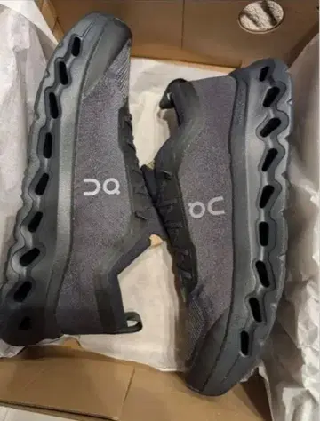 [ 새상품 ] On 그레이 스니커즈