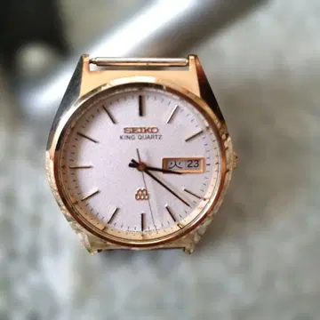 SEIKO KING QUARTZ 손목시계 골드 중고품