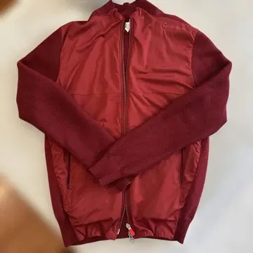 TaylorMade 레드 자켓