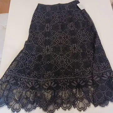 nanouniverse 다크 그레이 꽃무늬 레이스 플레어 스커트