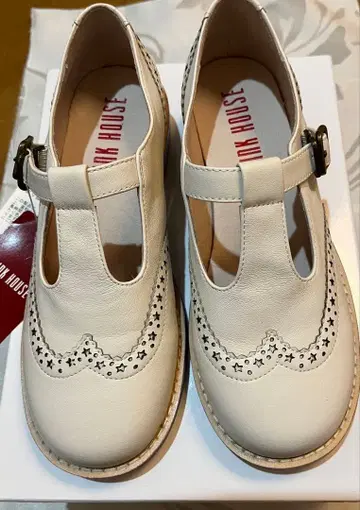 핑크하우스 가죽 신발