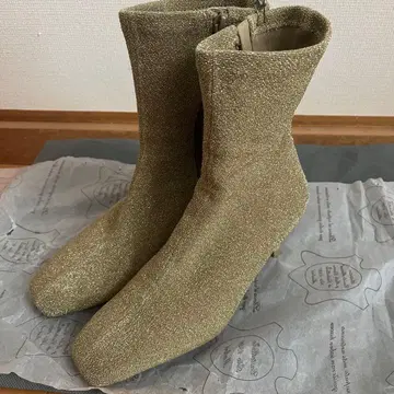 LE TALON 골드 라메 스트레치 숏부츠