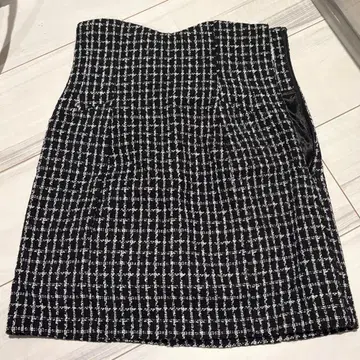 미셸 마카롱 타이트 스커트 블랙 화이트 체크