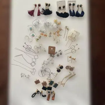 [ 묶음 판매 ] 다양한 디자인의 귀걸이 세트