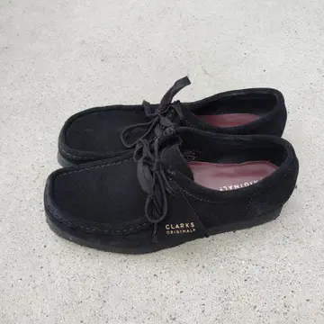 클락스 왈라비 스웨이드 블랙