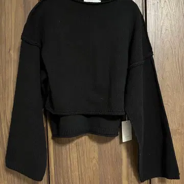 ETRE TOKYO 블랙 투피스 크롭 니트