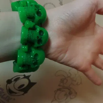 그린 컬러 스컬 디자인 러버 밴드 4개 세트