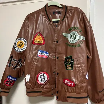 마우이-T 패치가 달린 브라운 봄버 자켓