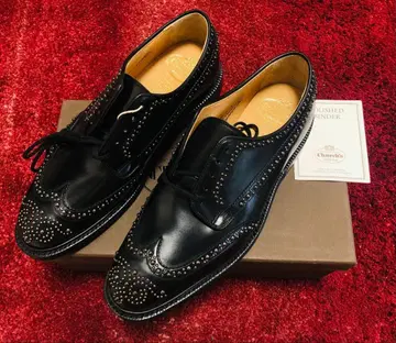 스터드 장식 블랙 가죽 드레스 슈즈