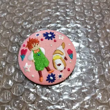 하울의 움직이는 성 자수 브로치 마르클과 힌 지브리