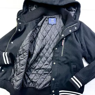 BEAMS 후드 부착 바시티 자켓 블랙