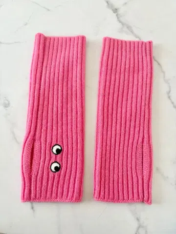 [미사용] 유니클로 안야 힌드마치 캐시미어 니트 암워머