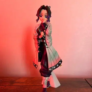 코쵸우 시노부 피규어