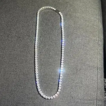 라크리스 zirconia 목걸이