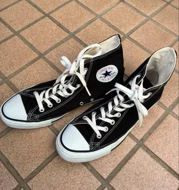 CONVERSE 블랙 하이컷 스니커즈